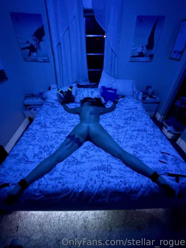 I love being tied up and pinned down. 🦋