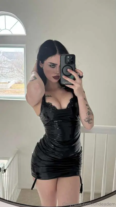 be a good boy and send me a dirty pic rn 😈