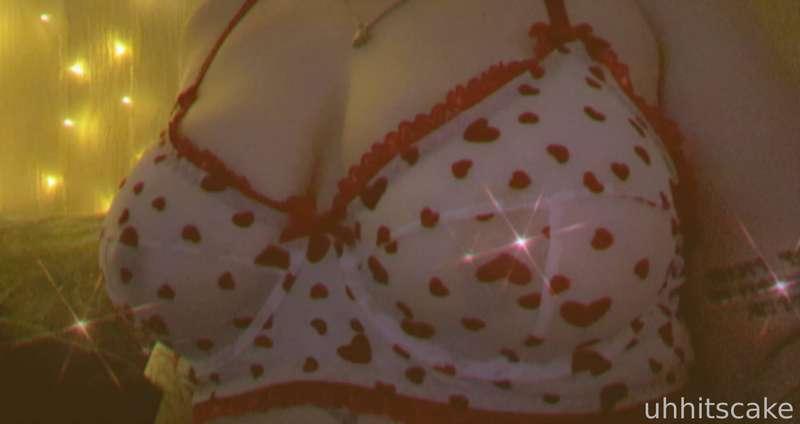 uhhitscake image #18