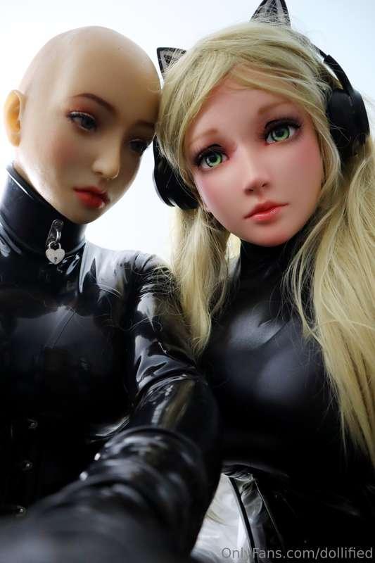 Had a very fun session recently with another doll friend