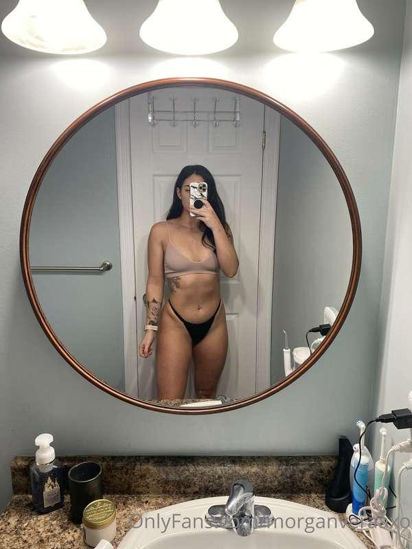 morganveraaxo main image