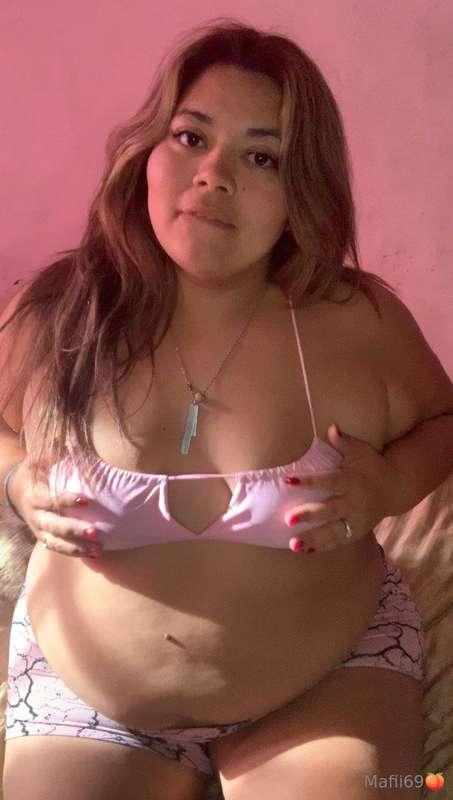 I NEED YOUR HAND HERE!!