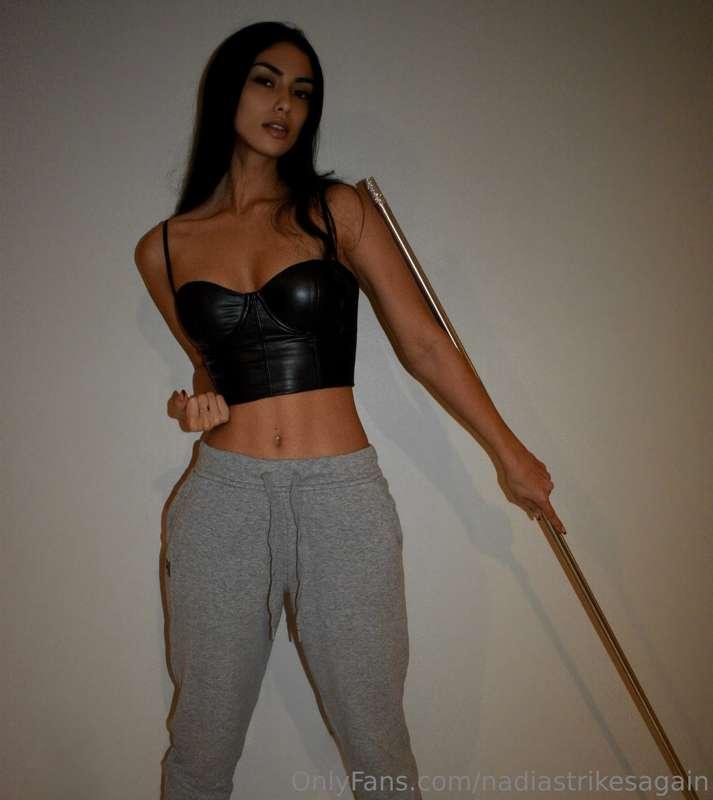 A bo staff can be a very versatile tool for self defense whe..