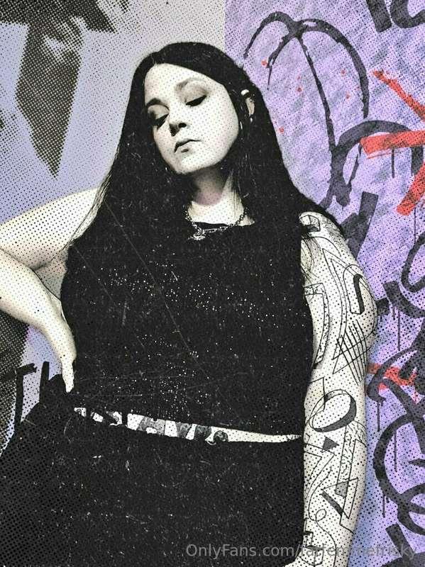 Findom is easy when you're a bitch with a fat ass and a bad ..