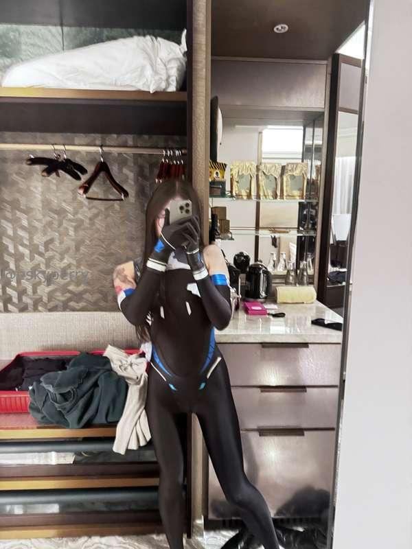 Had so much fun role playing a sexy robot :') 