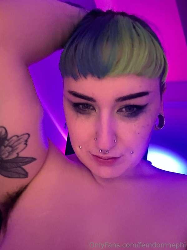 Is it really a good face fuck if your make up doesn’t look l..