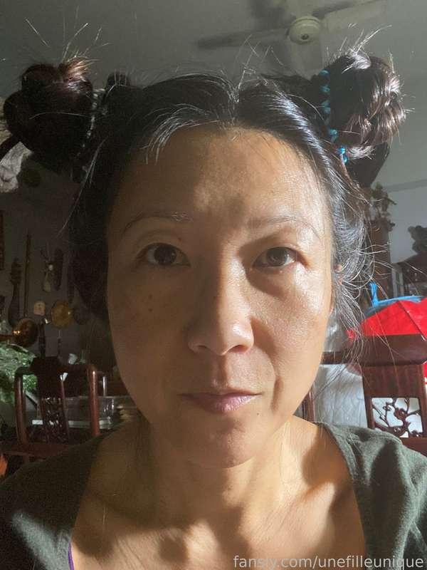 unefilleunique image #1