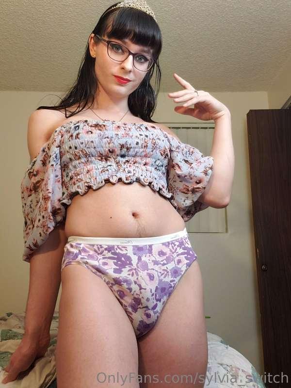 It's my birthday week!! Get me a present?