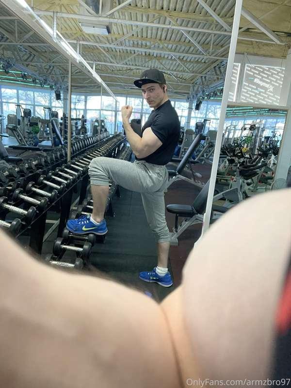 The peak is very sharp!💪