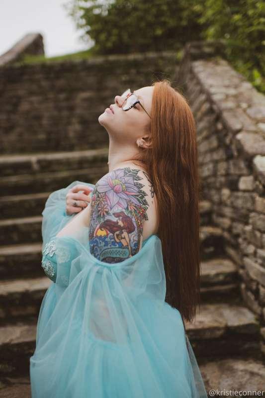 Princess vibes 💙👑  Shot by M. Betzner 💖