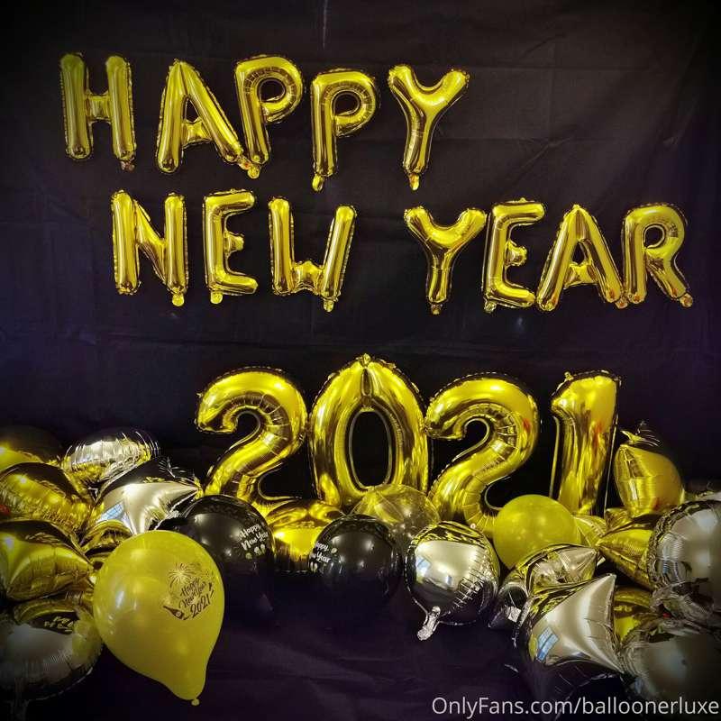 Wishing all of my of my lovely fans a 
Happy new year!! 
I h..