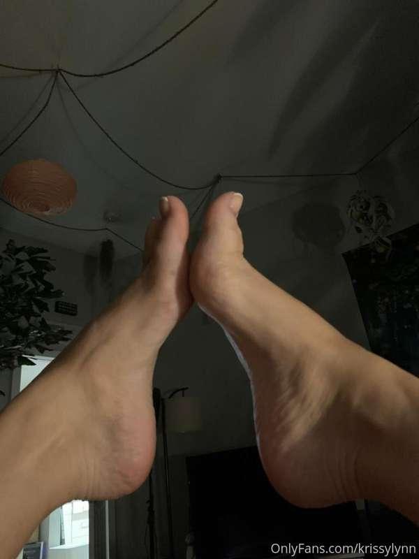 It's #FeetFriday! Which one is your favorite?