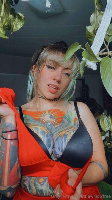 Tits McGee at your service 🖤