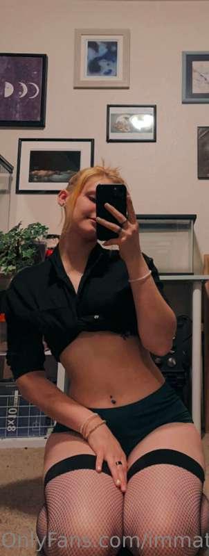 Hey babes here are some cute selfies i took today, if you wa..