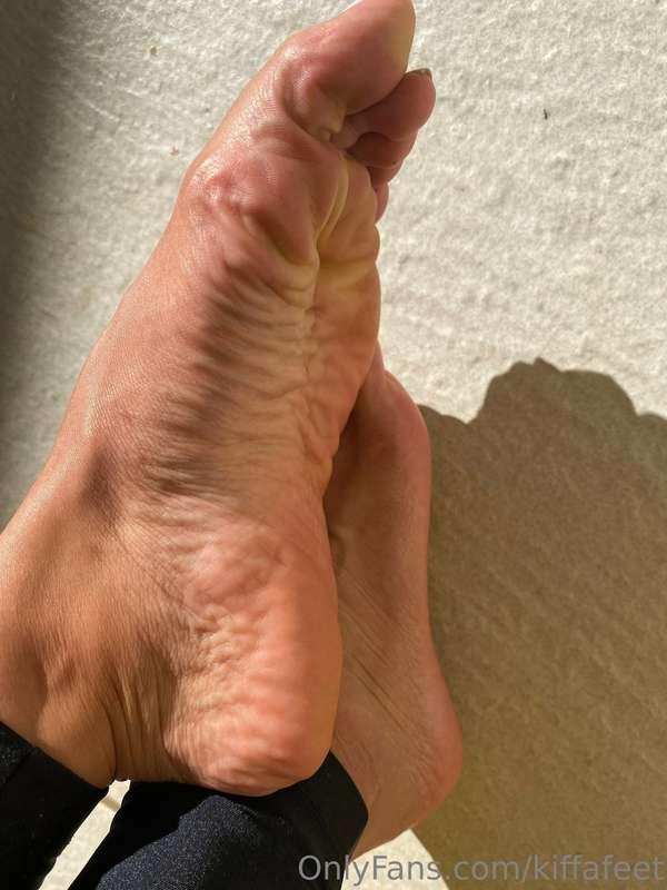Wrinkled soles