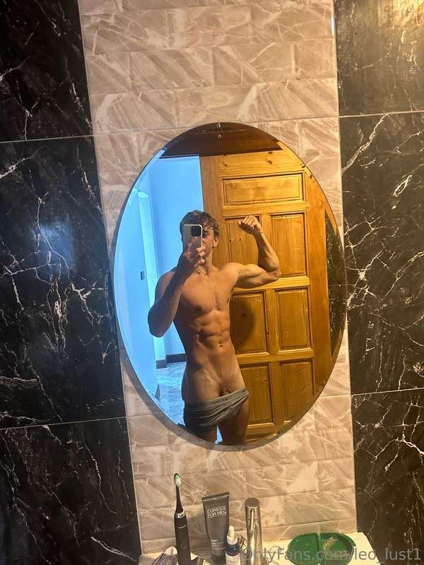 leo_lust1 image #0