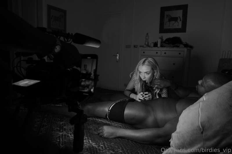 Life of a pornstar 😋 do you like seeing the behind the scene..