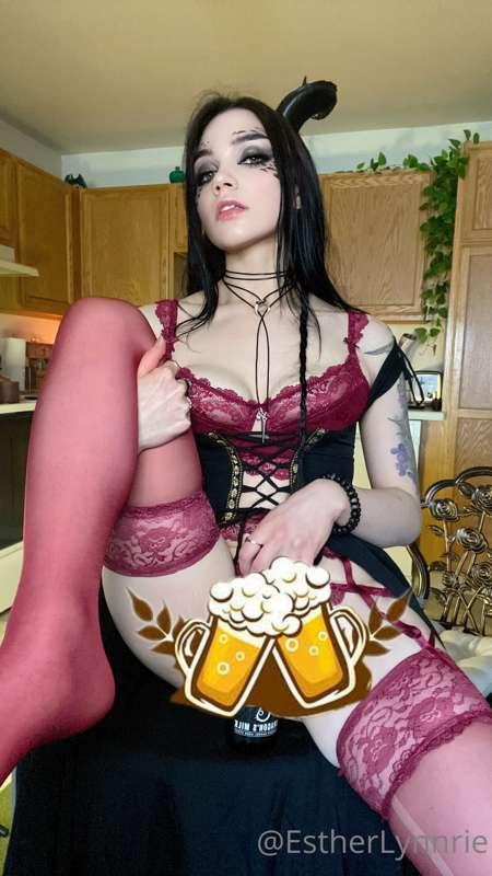 🍻Tispy Dragon Wench🍻
***Plus first time ever bonus content a..
