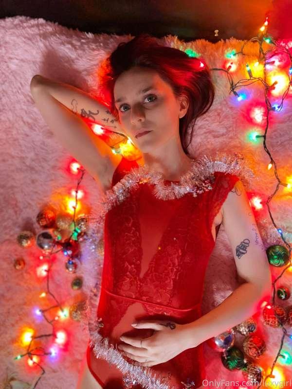 Have you been naughty or nice 😜❤️💚❤️