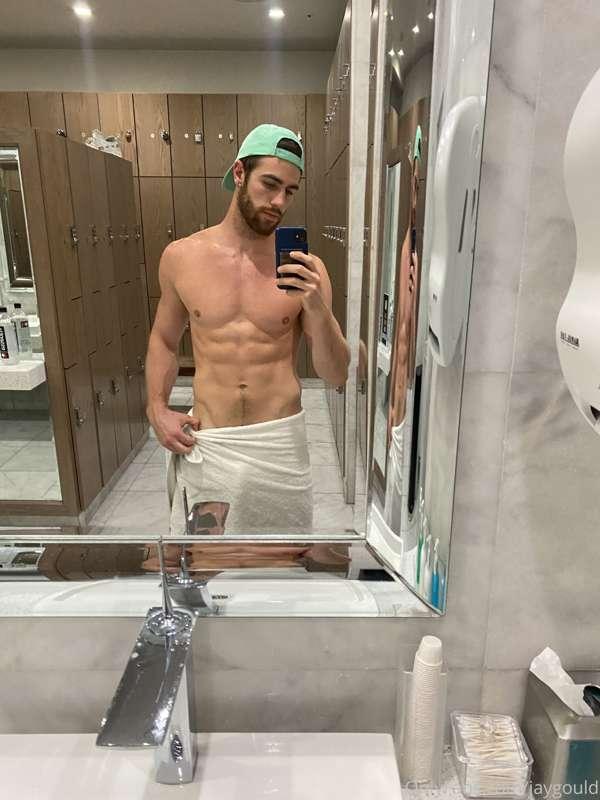 Did you workout today? 💦 You might’ve peeped this pic on my ..