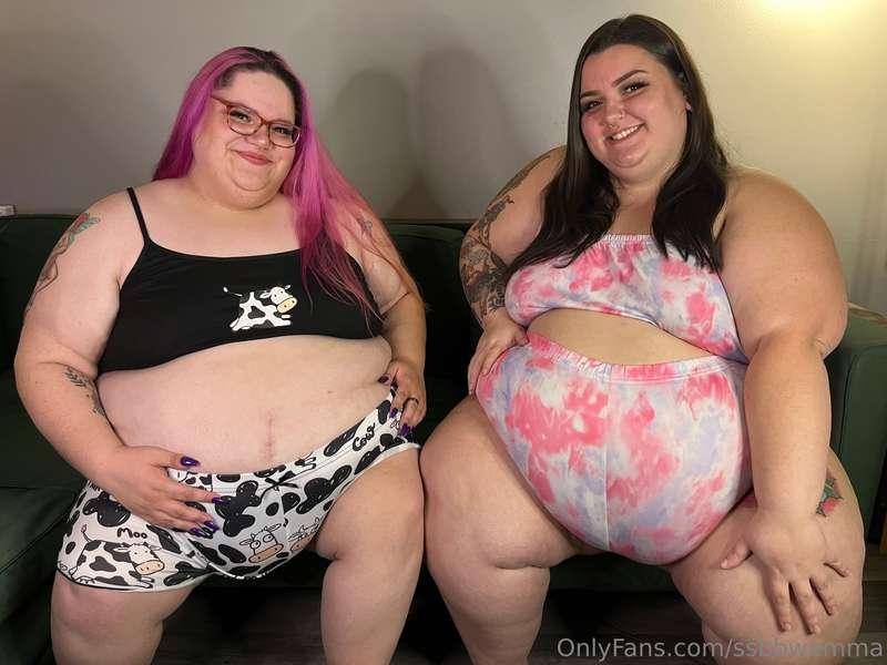 Big bellied besties 🥰 @ssbbwclover 