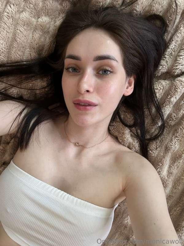 I wonder if you can guess which part of my body I like best?..