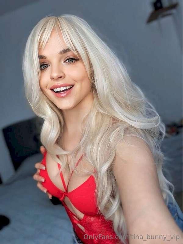 FREE SUBS😋This sweetie babe with natural bubs is alone for a..