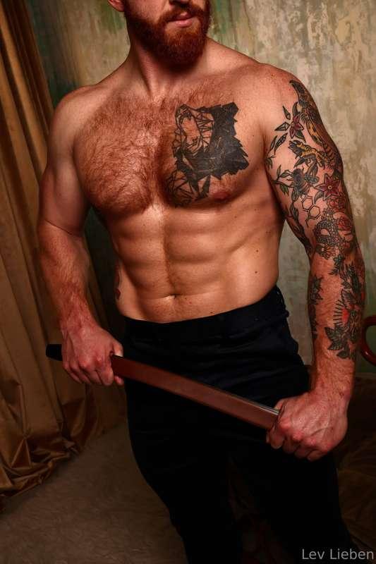 Daddy needs to punish you for not getting me hard enough 😈