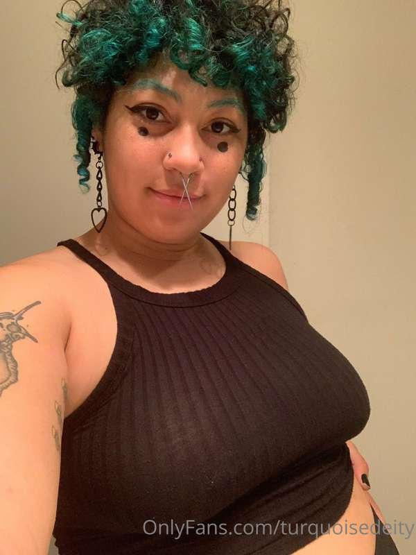 It’s the best day, titty Tuesday 😍