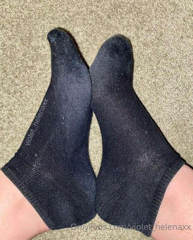 I want to put my dirty socks in your mouth 😈