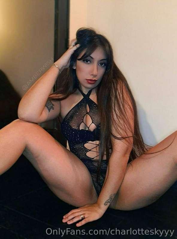 ## 𝗗𝗔𝗗𝗗𝗬'𝗦 𝗚𝗜𝗥𝗟 😇 @amberwish 
    O N L I N E  N O W ❗️
👇🇫‌🇷..