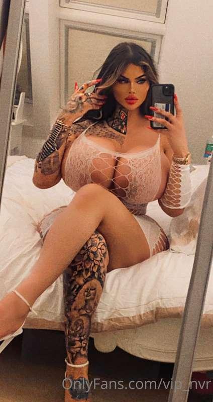 Feeling extra naughty 
Shall we wideo call 🤪
