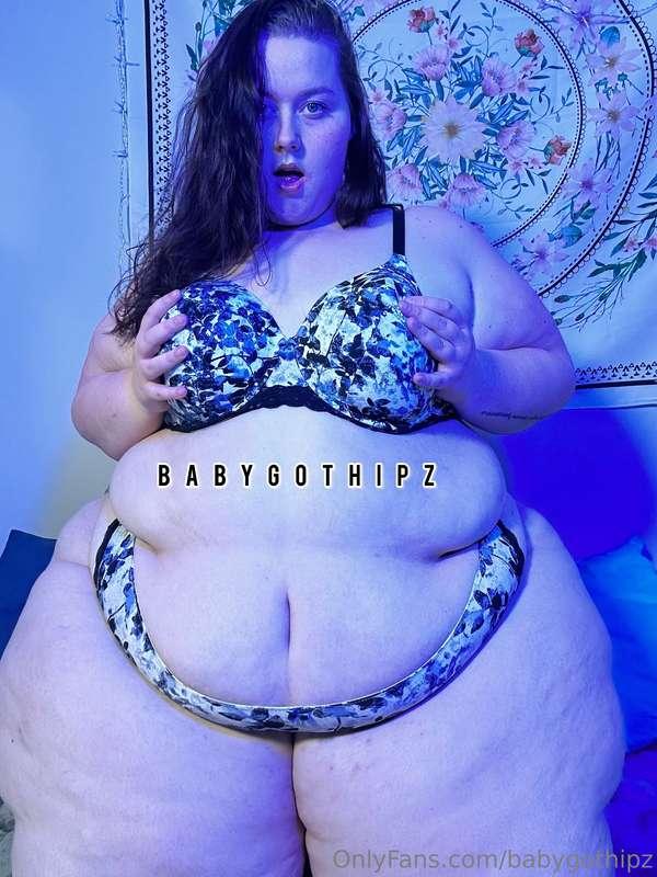 THICK Thursday💙🩵 • What is your favorite? ⬇️