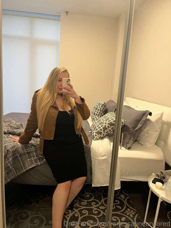 Wearing clothes for once ☺️