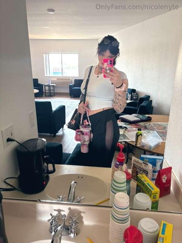 my recent twitter pics ♡ 