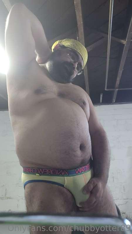 Yellow? Can I help you?