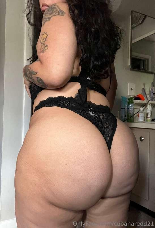 cubanaredd21 image #0