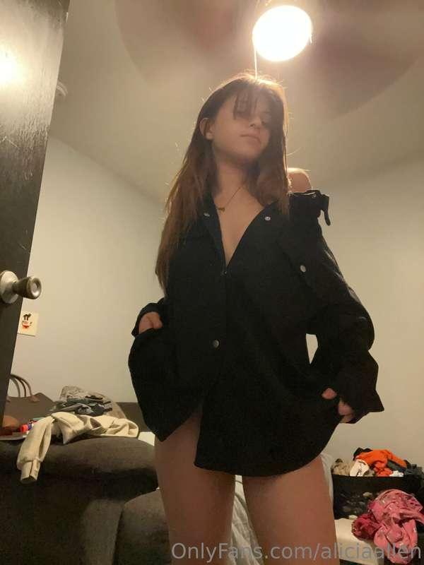 so... you think i'm wearing panties or not? 🤪