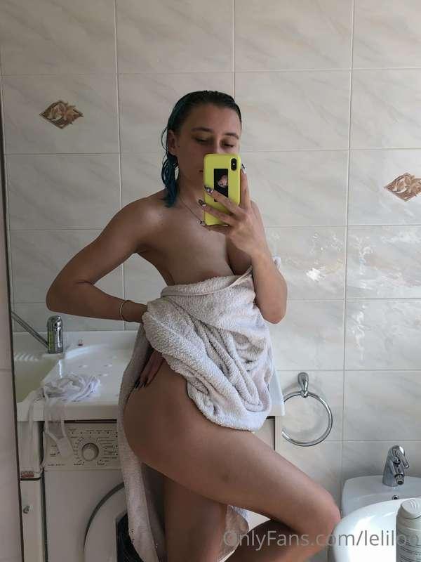 Took a refreshing shower, and now full of energy to start de..