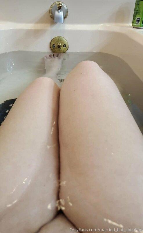 Late night, but here are some quick bath pics. ?