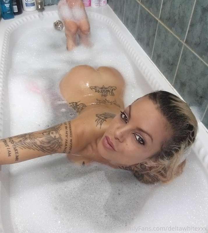 With all the butt pics I might just have to do anal for the ..