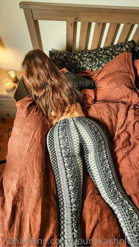 If i can’t wear flare pants, I’m not going!! (swipe!)