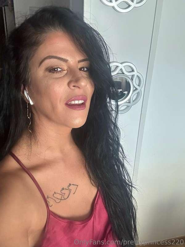 Hi Bby!!! 😘😘😘 Tomorrow, what video would you like to see on ..