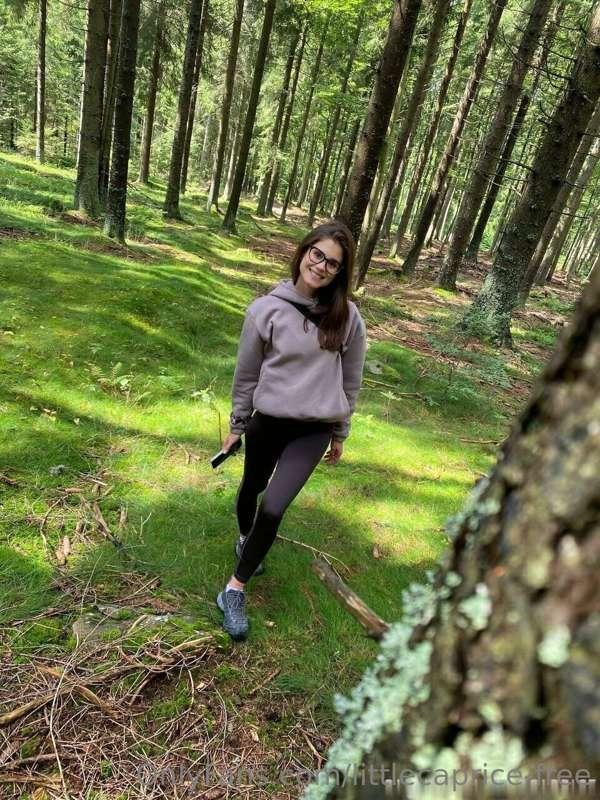 What's the best way to spice up a hike? 😏 Find out at @littl..