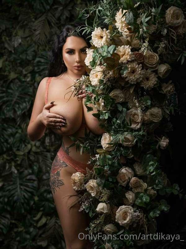 Can I be your Eve from the Garden of Eden 🤗💋❤️