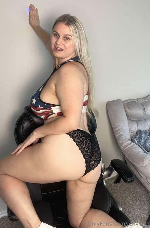 Cheeky 🍑