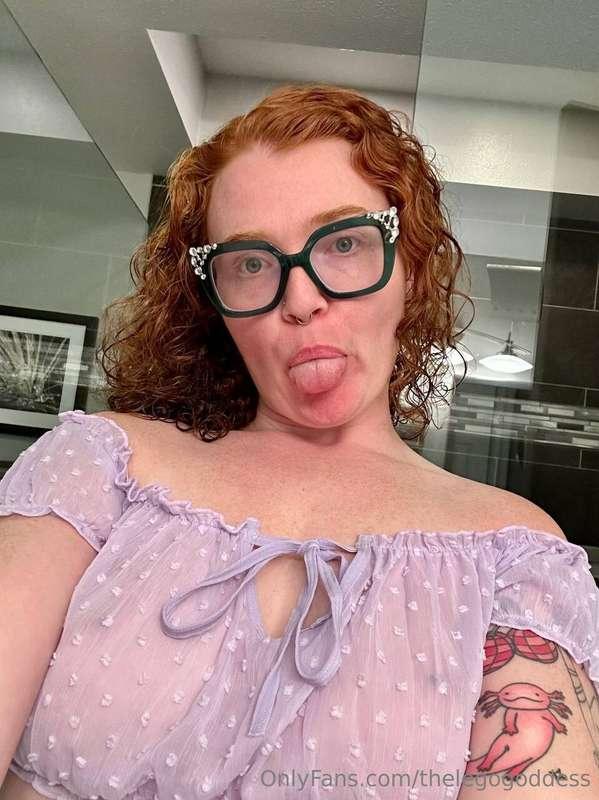 silly girls have fun sex :P