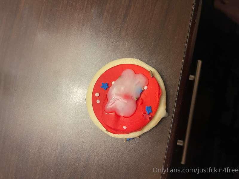 Made a late night treat. Want to see the technique used to e..