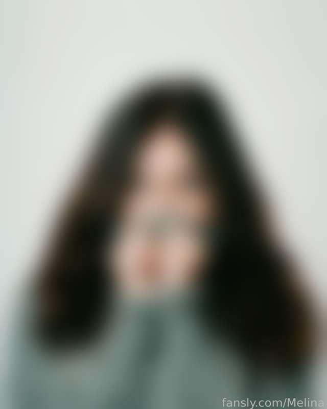 What's hiding under my collar?

#fyp #photoshoot #eyes