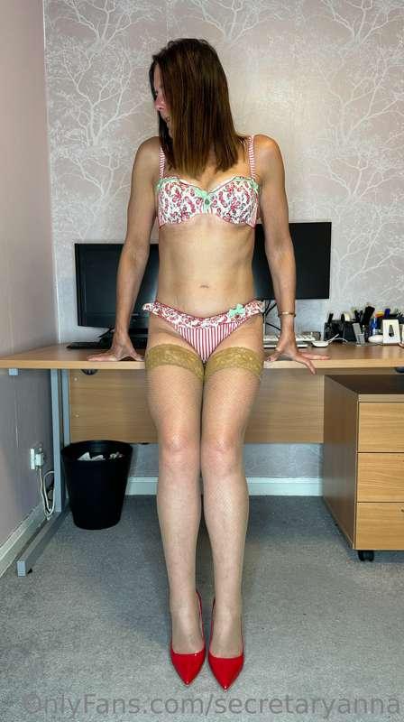 This lingerie is called "Floozie"! 😂